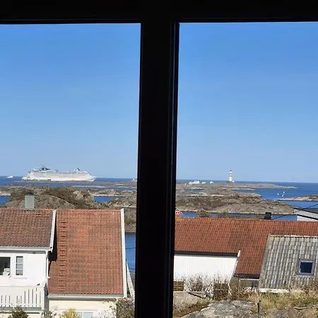 With Beautiful Sea Views, 펜션 *